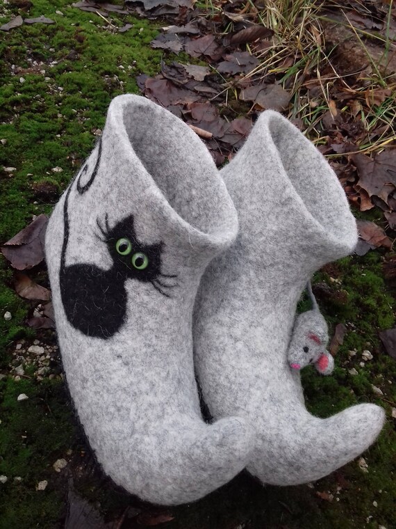 Elf house cheap slippers