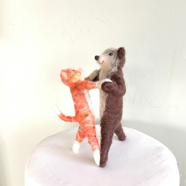 Unique wedding cake topper cute bear and cat funny wedding cake topper needle felted & cat bear figurine tango animals dancers dancing