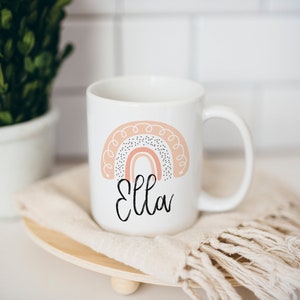 Personalisierte Kinder Ostertasse: Heiße Kakao-Regenbogen-Tasse