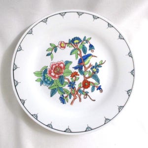 Elegant Chinese Porcelain Plate ~ Vintage Decor ~ Bird in Blossoming Tree ~ 10 1/2&quot;