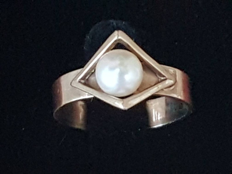 Vintage 60s Pearl Ring Cultured Pearl 9ct Gold