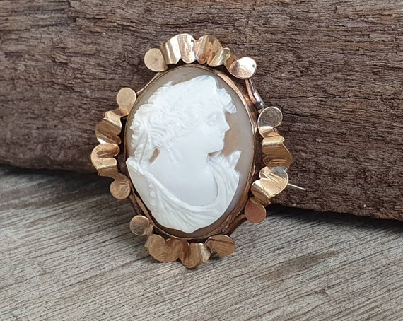 Antique Victorian Cameo Brooch , Rolled Gold - image 1