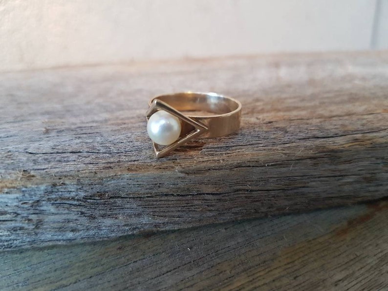 Vintage 60s Pearl Ring Cultured Pearl 9ct Gold