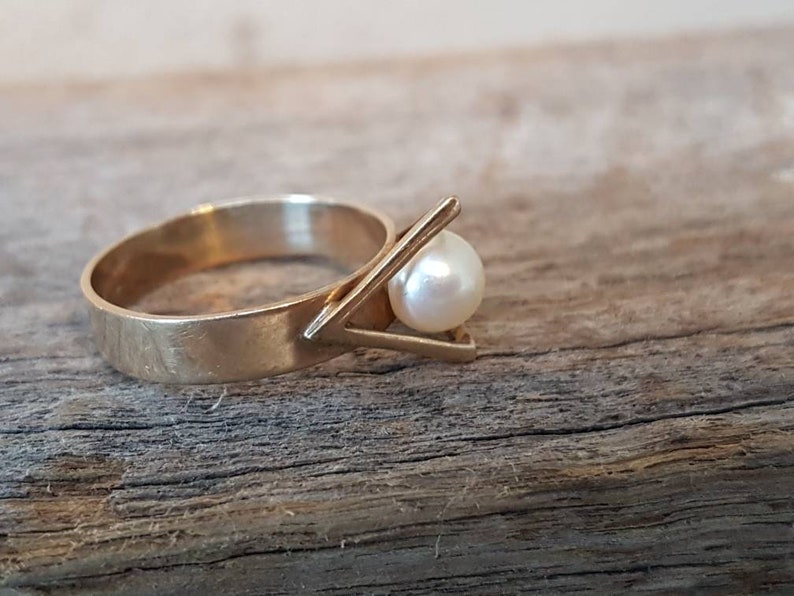 Vintage 60s Pearl Ring Cultured Pearl 9ct Gold