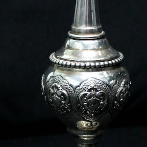 GIFT IDEA !! Israel Judaica Vintage Ornate Havdalah Besamim Spice Tower Solid Sterling Silver 7.5&quot; Collectible