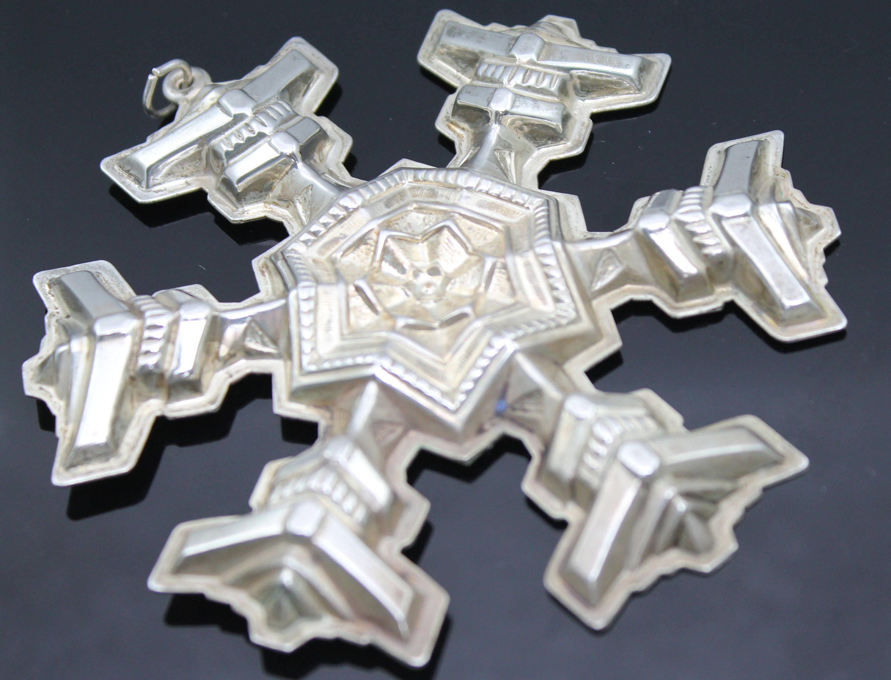 GORHAM 1977 Vintage Repousse Hollow Snowflake Collectible Christmas ...