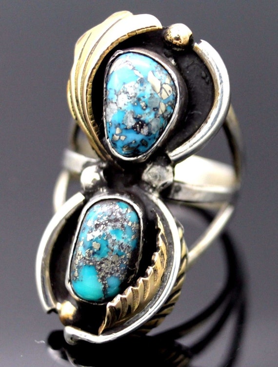 Native American //Handcrafted//Vintage//Genuine Turquoise//Sterling Silver//14K Yellow Gold Accents// Triple Shank Ring//Size 5