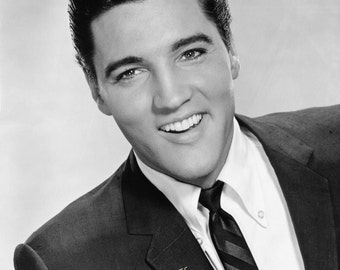 ELVIS PRESLEY 5x7, 8x10, or 11x14 Photo Print Hollywood Classic Actor, Musician Handsome Sexy Hunk Portrait