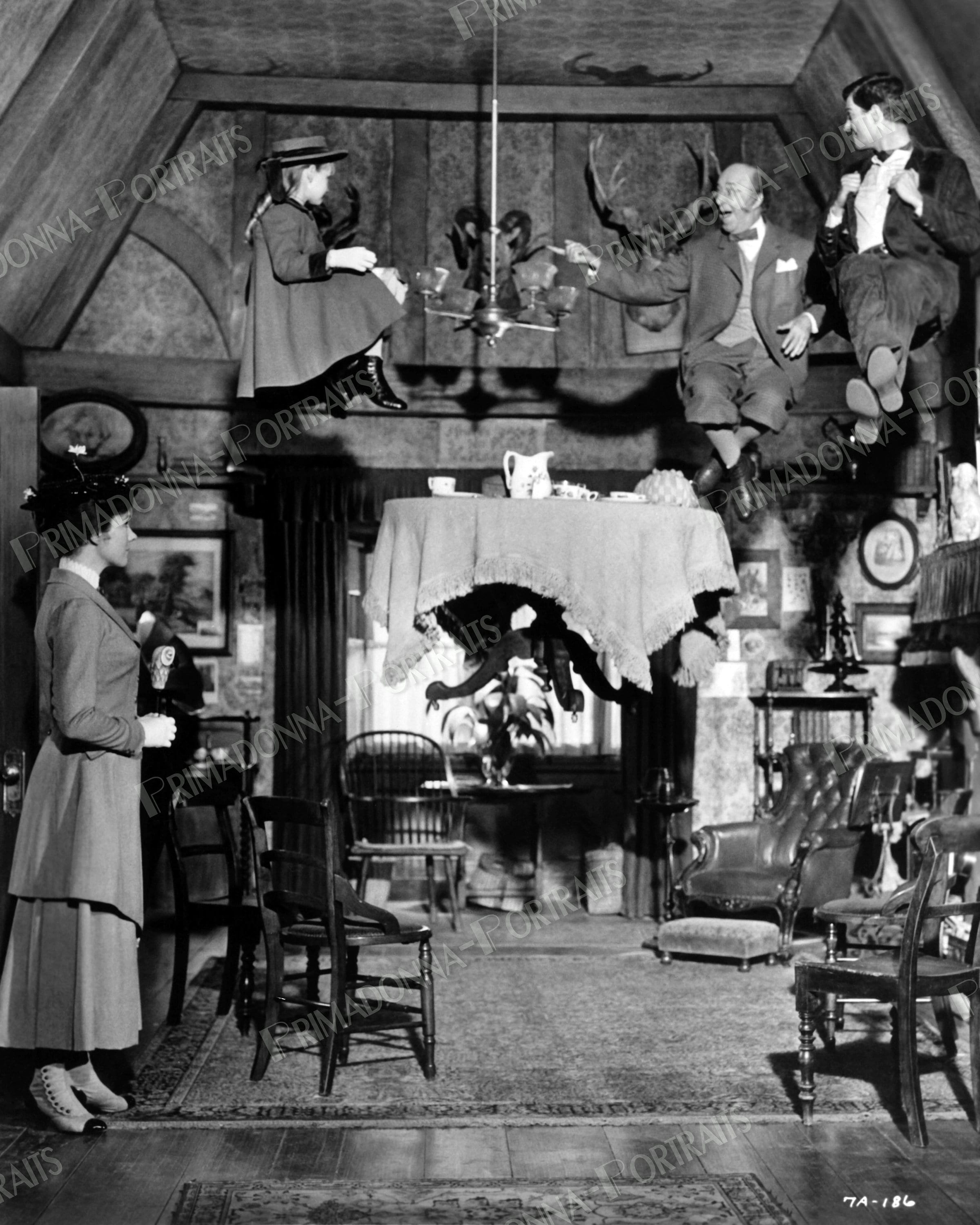 JULIE ANDREWS, Dick Van Dyke, Ed Wynn, \u0026 Karen Dotrice 5x7 or 8x10 1964 \, image size:2400x3000