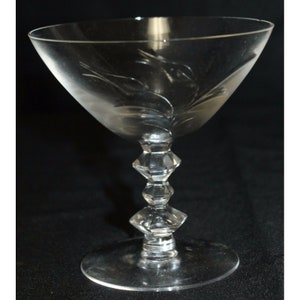 Tiffin Franciscan TIF17547 Tulips Crystal Stemware Wine Glass Sparkling