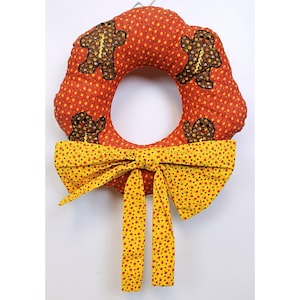 Needle In The Haystack Fabric Plush 15&quot; Wreath Gingerbread Man Christmas Cottage