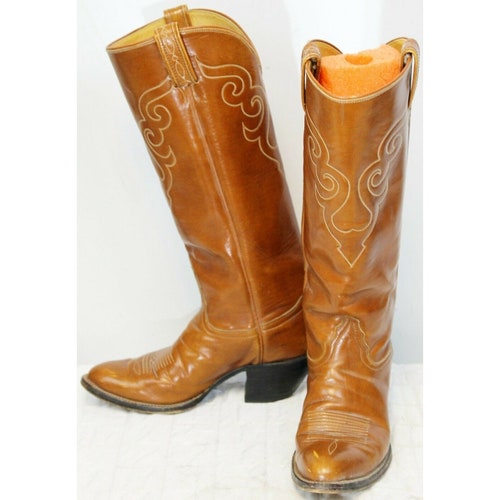 Vtg 70s Tony Lama Brown hotsell Tall Cowgirl Boots Womens 7B Leather Embroidered Pointed