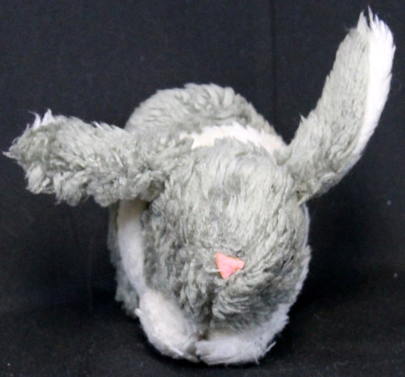 24 cm assis gris - Lapin en peluche en forme d'animal à fourrure réaliste  pour la décoration de la maison, Jo