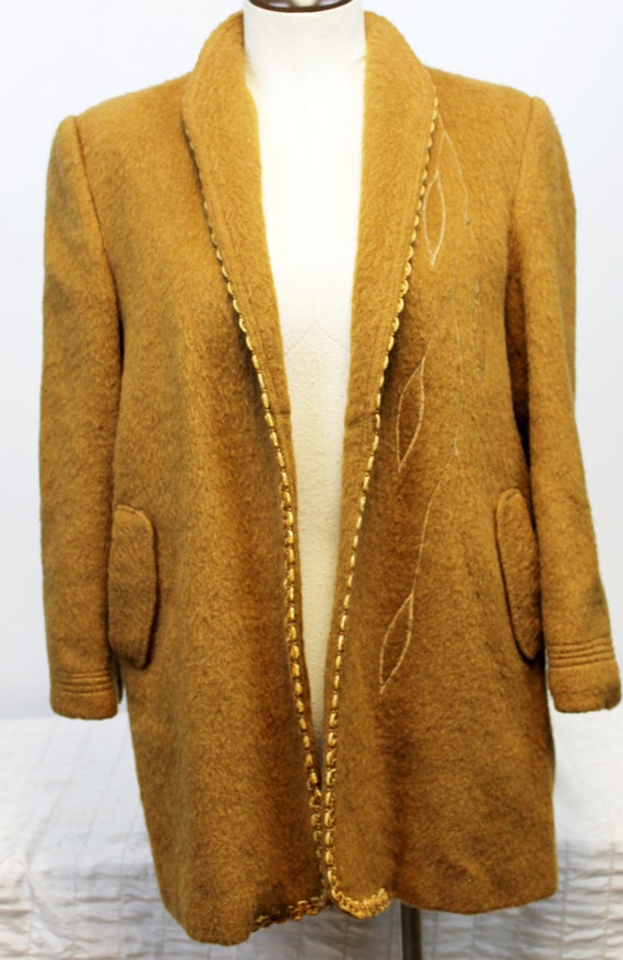 1960s Brown Wool Coat Womens Sz 8/10 Embroider Gold-Satin Trim Lined Pockets