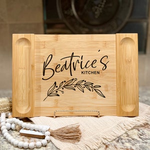 Personalized Handmade Cutting Board Farmhouse Wreath Design, Custom Wedding & Anniversary Gift for Couples Housewarming Realtor Closing Gift image 4