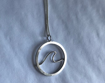 Wave necklace