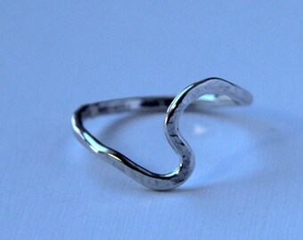 Sarah BUNZ Gratitude Ring, recycled sterling silver wave ring, Handmade in Toronto, ON, Canada