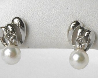 18k White Gold FIORINI 7mm Akoya Pearl Diamond Stud Earrings Designer Italy