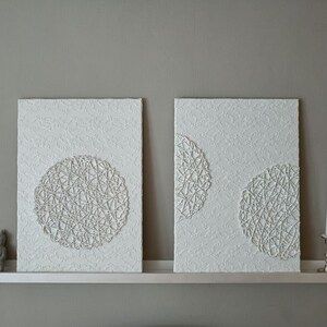 Strukturbilder, 2er Set, weiß Kreis, Unikat Original Shabby Chic mit dekorativem Stoffhintergrund, je x 50 x 70 cm Bild 5