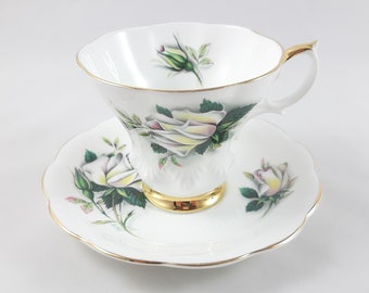 Royal Albert Tea Cup and Saucer Set, Sweetheart Roses Helen, Vintage Bone China, Roses