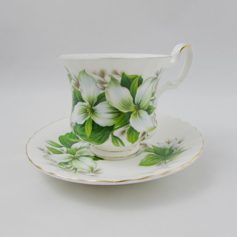 royal albert trillium cup and saucer