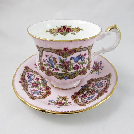 パラゴン カップ＆ソーサー ピオニーシェイプ ブラック ピンク