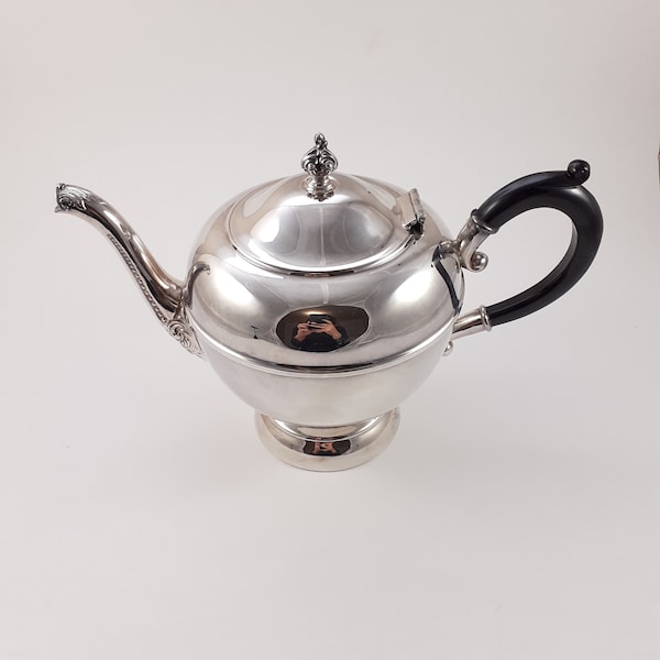 Vintage Silver Plated Teapot, Silver Plated Serving Dish, Wm A Rogers Silver Plate on Copper