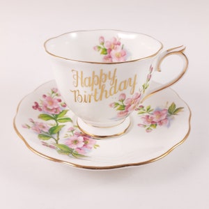 売れ筋アイテムラン Happy Birthday, Evesham Albert Royal With Saucer and Cup Tea ニット/セーター