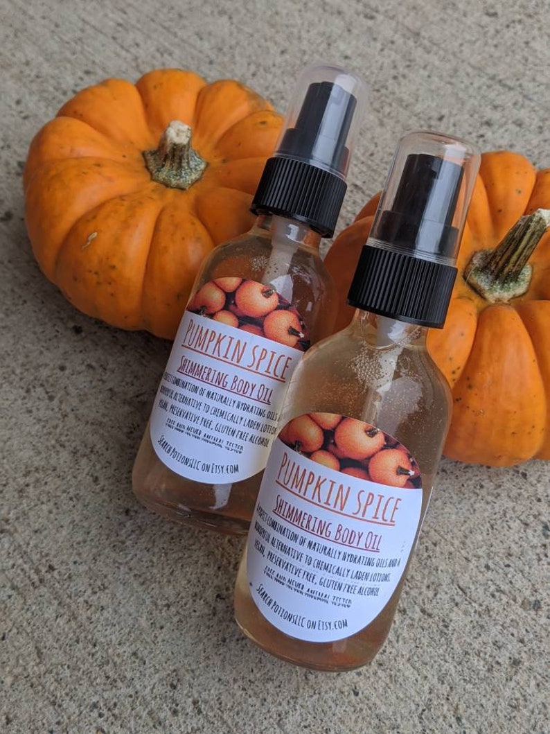 Pumpkin Spice Shimmering Body Oil image 3