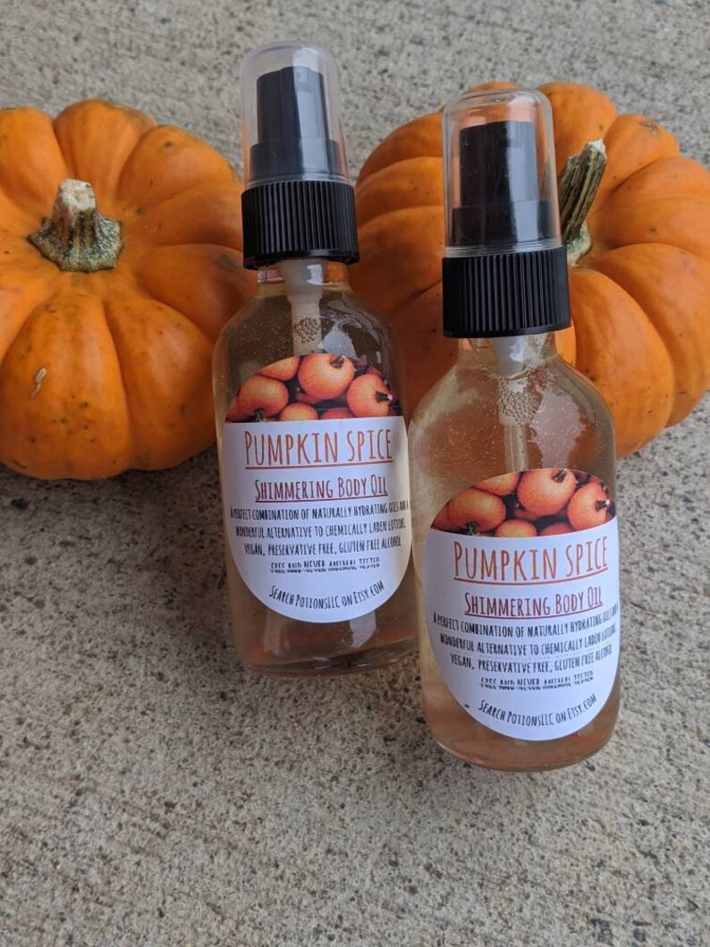 Pumpkin Spice Shimmering Body Oil image 2