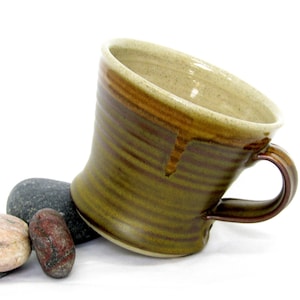 Charming studio pottery cup - Martin Homer stoneware thrown mug Tenbury Wells - potter&#39;s mark 1970s natural brown beige ceramic vessel 330ml
