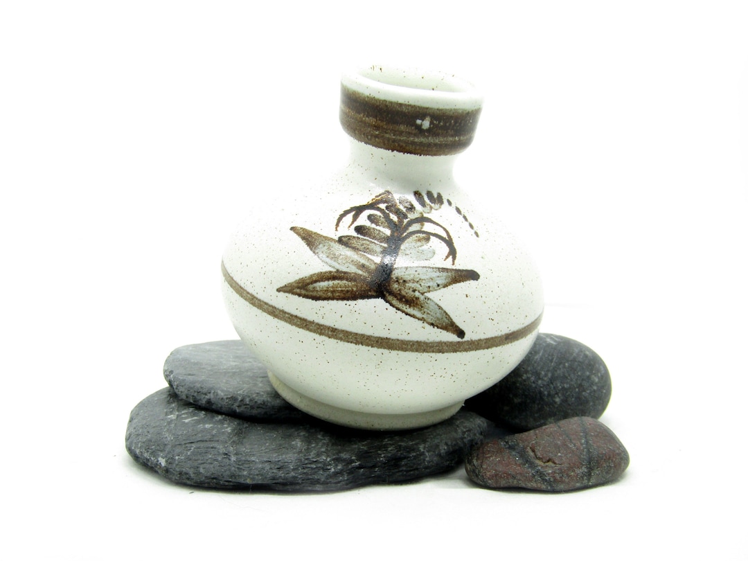 Rare Haven Pottery Somerset Hand Painted by Graham Hale Brush Decorated