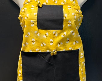 Unisex Children's Apron for Kitchen, Chef, Garden, Crafts, Christmas Gift, Apron with Pockets, fully adjustable Child Size