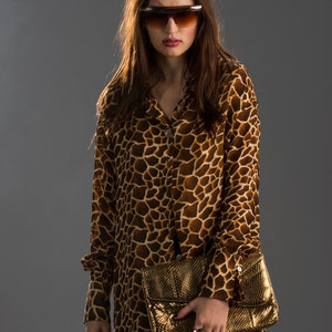 Vintage Girraffe Print Brown Silk Oversized/Slouchy/Tunic/Large Shirt Dress/Button Down Blouse/fold over cuffs/90s/Unique/Animal Print/silk