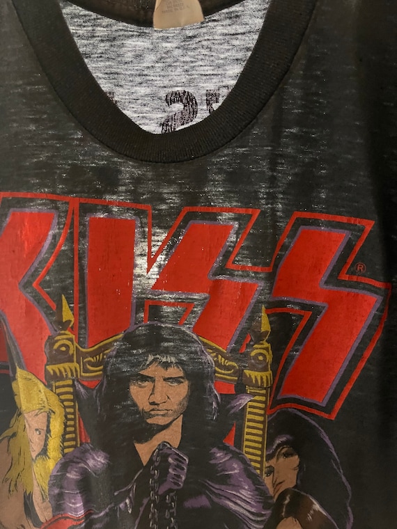 Vintage KISS 80's T-shirt/tee “it's a Dirty Job” Gene Simmons Sex