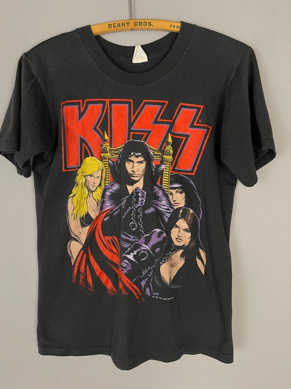 Vintage KISS 80s T-shirt/tee its a Dirty Job Gene Simmons - Etsy