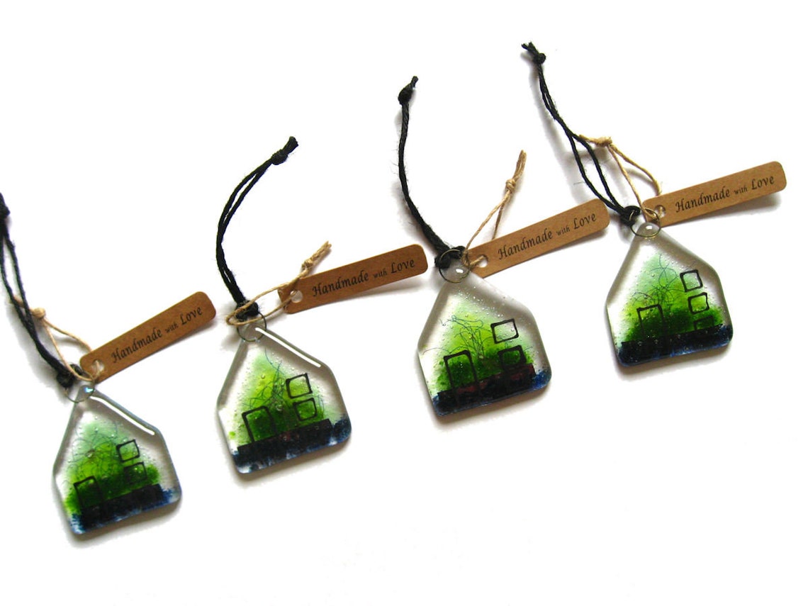 Vidrio fundido vidrio colgante de la casa verde adorno | Etsy