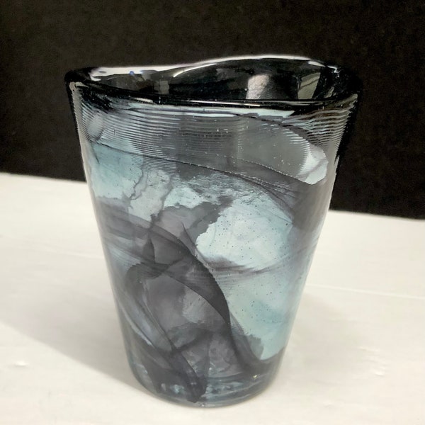 Ulrica Hydman Vallien Kosta Boda Glass Tumbler UHV Smoky Grey Swirl