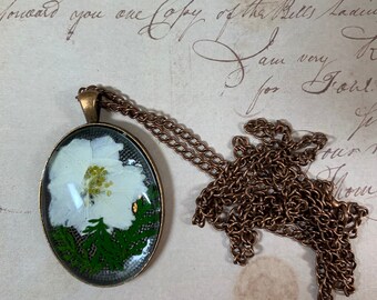 Vintage- Inspired White Pressed Flowers Antique Copper Pendant Necklace | Real Dried Flowers | Handmade Gift, Resin Jewelry