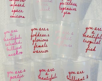 Tazas para el Día de Galentine / Recuerdos para la fiesta del Día de Galentine / Tazas inspiradas en Leslie Knope / Regalos para el Día de Galentine / Tazas de cortesía de Leslie Knope