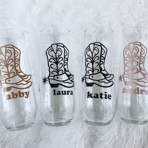 Nashville Champagne Flutes / Nashville Bachelorette Party / Nashville Bachelorette Cups / Western Bachelorette Party / Nash Bash Party