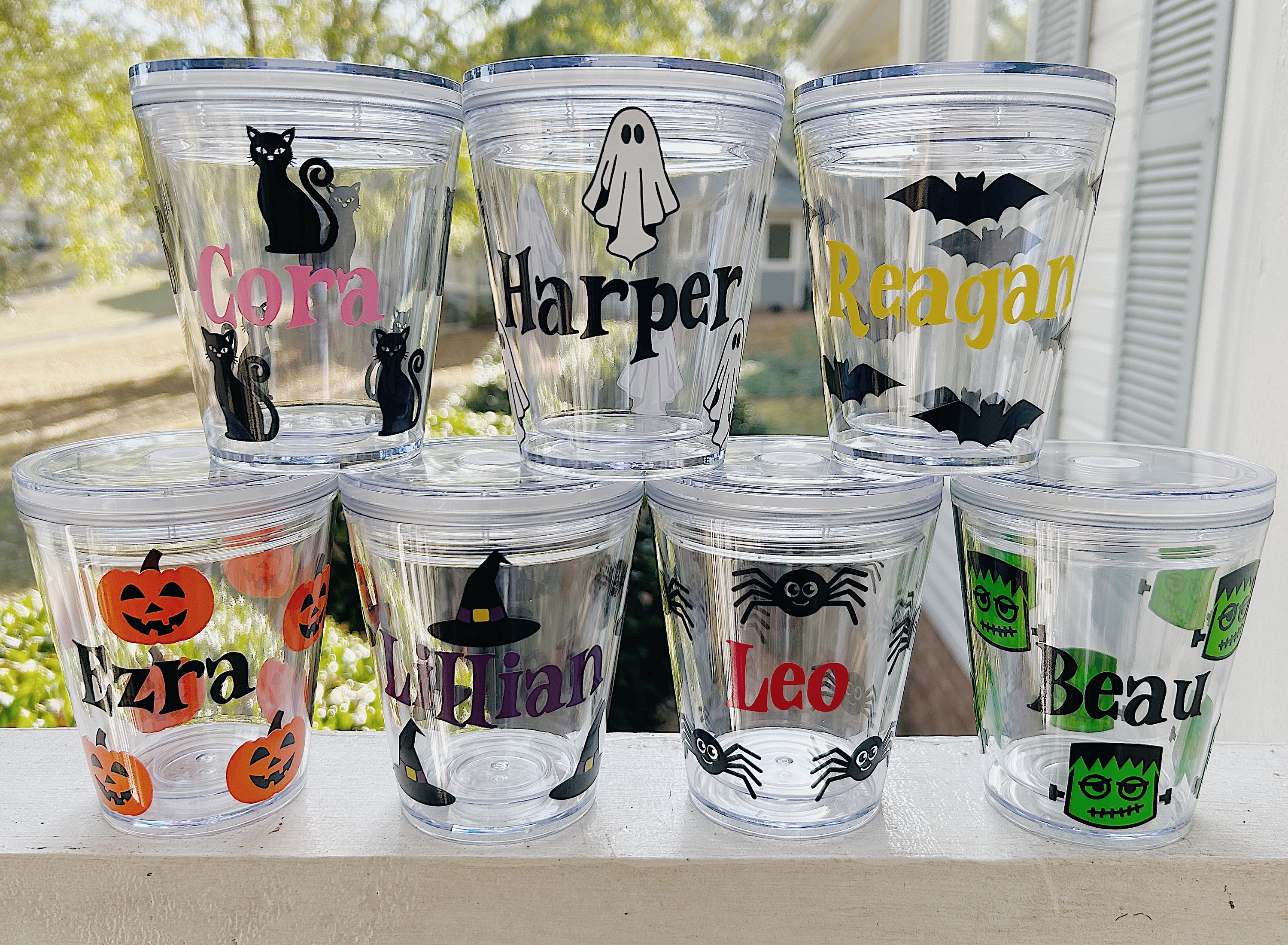 Kids Halloween Cups / Kids Halloween Party Favors / Kids Halloween Party / Kids Halloween Tumbler / Personalized Halloween Kids Cups w Straw