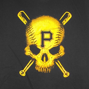 Pittsburgh Pirates Baseball T-shirt Size Youth Small Pittsburgh Baseball BaseSkull & CrossBats Raise The Jolly Rodger Black and Gold NEW!