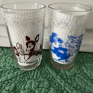 Vintage SWANKY SWIGS KIDDY Kups.  Made by Kraft. Set of 2. 4 fl. oz.