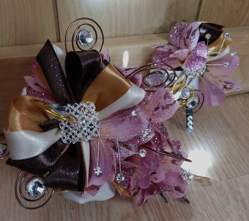 FREE SHIPPING!**LED light up corsage in light pink ivory and brown with boutonniere