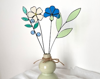 BOUQUET of 4 stems,stained glass bouquet,stained glass flower,everlasting flowers,everlasting bouquet,berries,primrose,cornflower,green twig