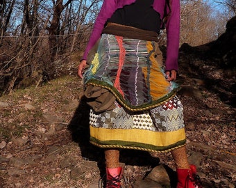ethnic skirt in patchwork of mixed materials