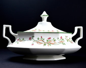 1980 Eternal Beau Johnson Brothers Casserole Dish Vintage Tureen Vintage Ceramic Vegetable Dish Vintage Home Tableware Vintage Housewares