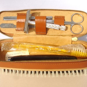 1960s Zipped Mens Vanity Set Vintage Grooming in a Cowhide Case