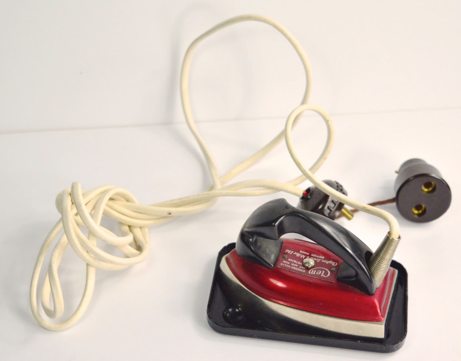 vintage travel iron clem